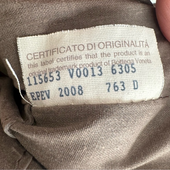 SOLD Bottega Veneta Intrecciato Red/Maroon Hobo Lambskin Shoulder Bag - Picture 16 of 17